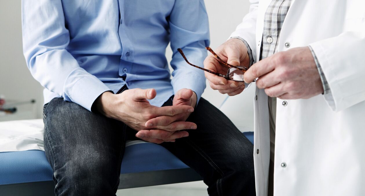 kuckt en Dokter fir Prostatitis
